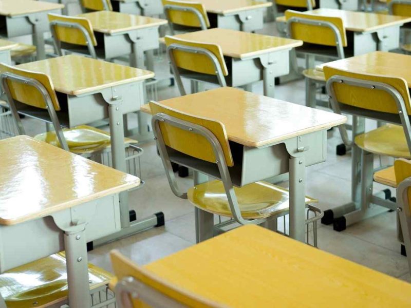 The correlation between classroom furniture and student performance